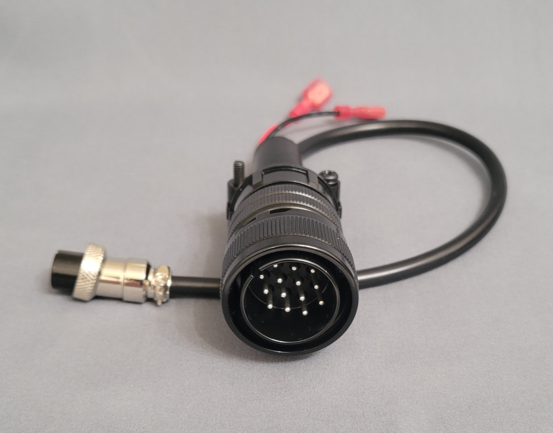 Miller 14-pin pigtail connector included with every HL Wireless Remote